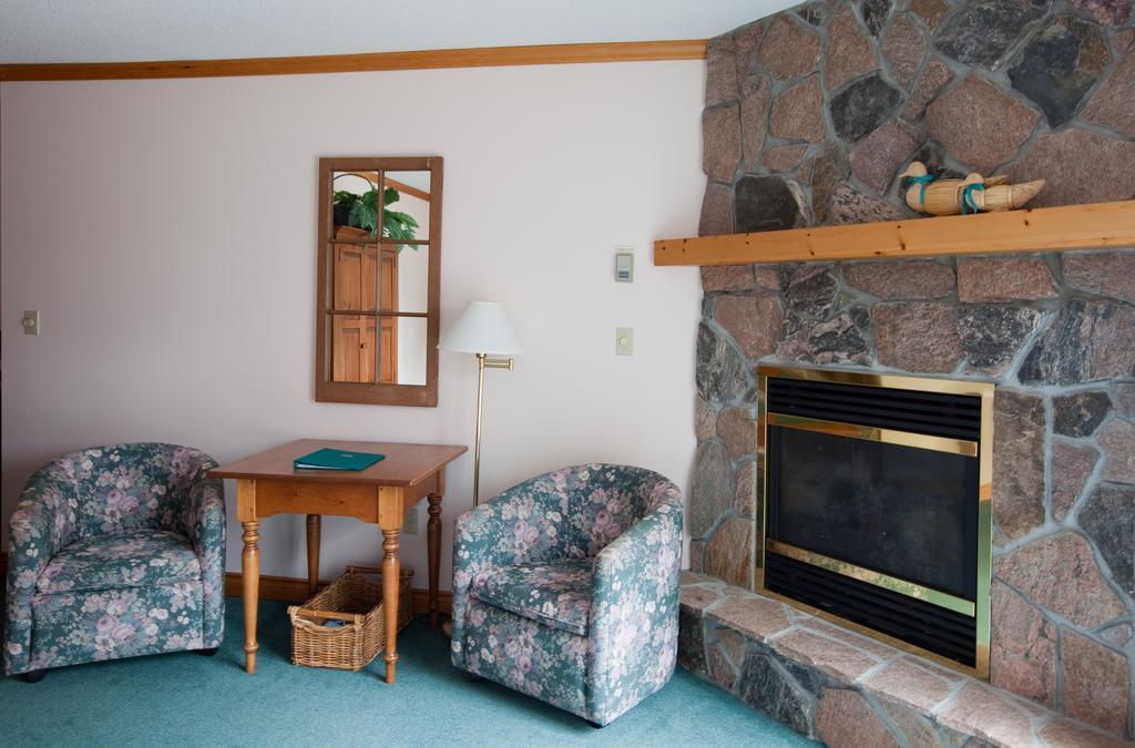 Pow Wow Point Lodge Huntsville Rom bilde